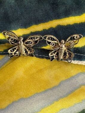 VTG 1950s Sterling Silver Butterfly Earrings Filigree Screw Back